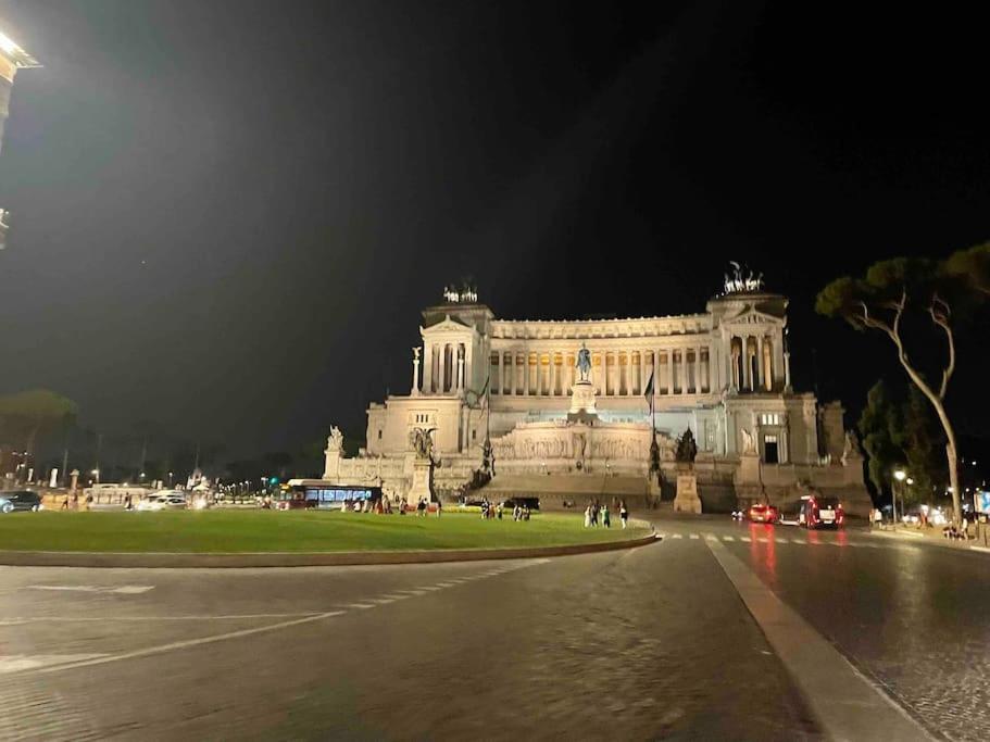 Gateway To Rome'S Treasures Apartment Luaran gambar